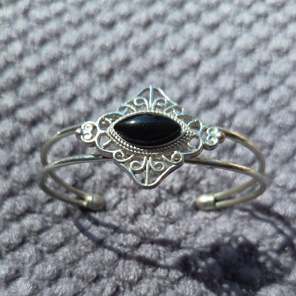 Elegant Silver Tine and Black Filigree Bracelet